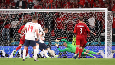 7&nbsp;июля. Лондон. Англия&nbsp;&mdash; Дания&nbsp;&mdash; 2:1. Харри Кейн забивает второй гол в&nbsp;ворота датчан.
