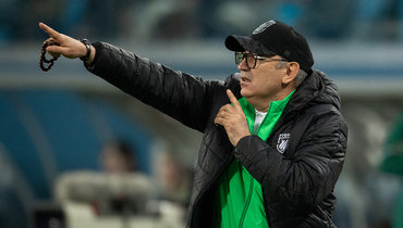Олег Кузьмин поддержал возможное назначение Бердыева на пост главного тренера сборной