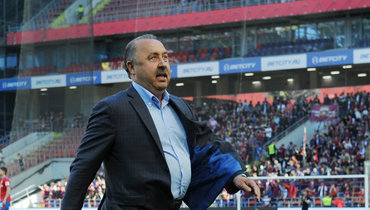 Газзаев заявил, что хотел видеть Семака главным тренером сборной России
