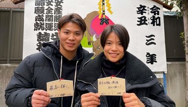 Брат и сестра за полчаса по очереди выиграли Олимпиаду. Ими гордится вся Япония