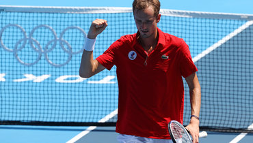 Чакветадзе назвала теннисиста Медведева героем после его выхода в 1/4 финала Олимпиады