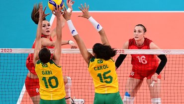 Женская сборная России проигрывает Бразилии после третьего сета четвертьфинала Олимпиады