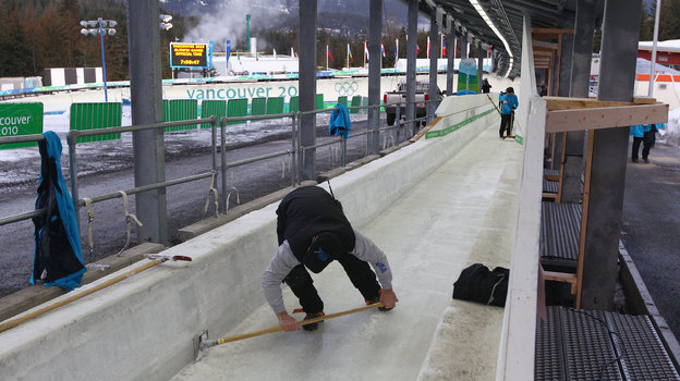 Олимпиада 2010 саночник Нодар