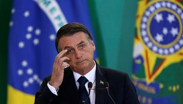 Президента Бразилии не пустили на матч «Сантос» — «Гремио» без прививки от коронавируса