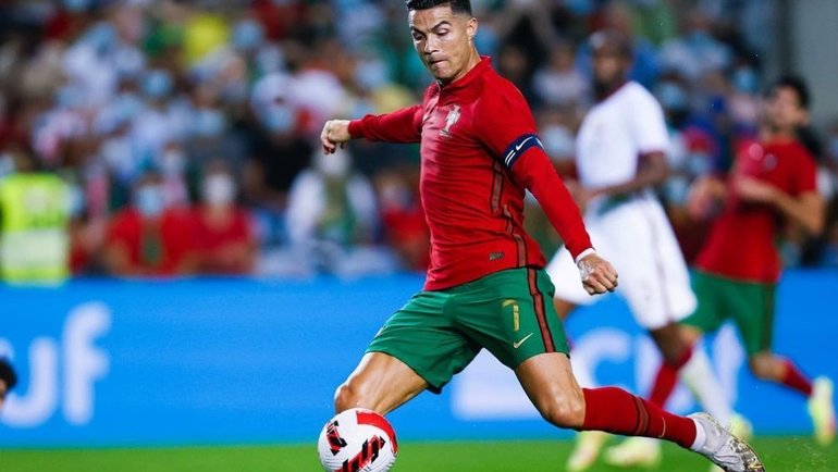 Роналду забил гол рабоной на тренировке «Аль-Насра» - смотреть онлайн видео - Чемпионат