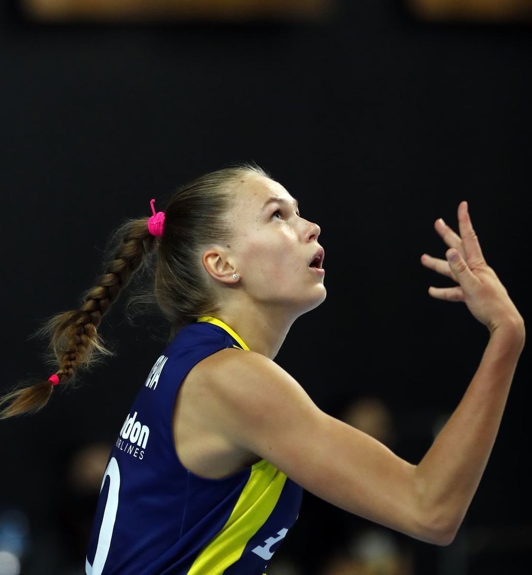 Федоровцева разрывает в Турции. В 17 лет российская волейболистка — звезда в топ-чемпионате