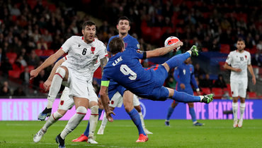 Англия едет в Катар после хет-трика Кейна, у Левандовски 62 мяча с начала года, Шотландия получила шанс на первый чемпионат мира в XXI веке