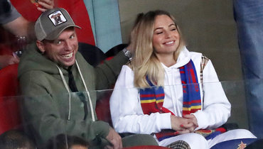 Жена Глушакова: «Верю, что весной Денис сыграет за сборную России»