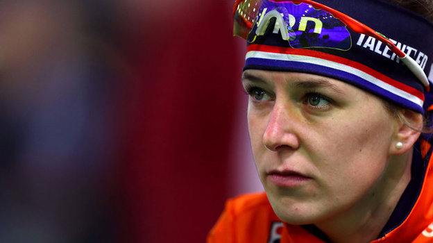 Конькобежка из нидерландов олимпийская чемпионка. Ирен вюст. Ирен вюст конькобежный спорт. Ирен вюст и летиция де йонг. Ирен вюст фото.