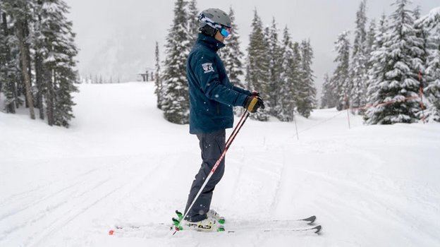 Как научиться кататься на лыжах: советы для новичков