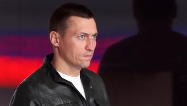 Легков отреагировал на решение Большунова пропустить спринт на ОИ-2022