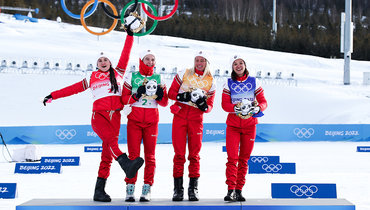 «Они герои нашей страны!». Легков эмоционально отреагировал на победу российских лыжниц в эстафете