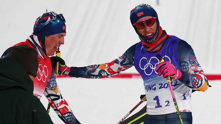 Лыжный командный спринт мужчины сегодня. Клебо Йоханнес лыжник. Клебо и Большунов на Олимпиаде. Йоханнес Клебо Олимпийские игры.