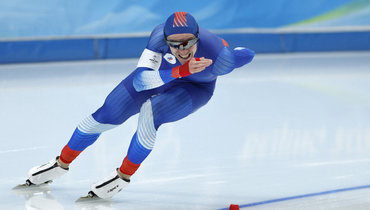 Российский конькобежец Захаров из-за падения не смог выйти в финал масс-старта Олимпиады-2022