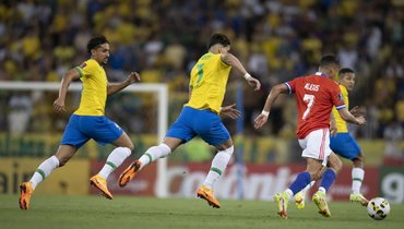 Бразилия забила 4 безответных гола Чили