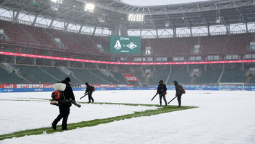 Снегопад чуть не отменил дерби. «Спартак» настаивал на переносе, но Карасев решил: можно играть!