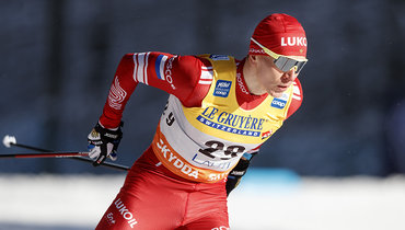 Большунов выиграл масс-старт на 50 км свободным стилем на чемпионате России