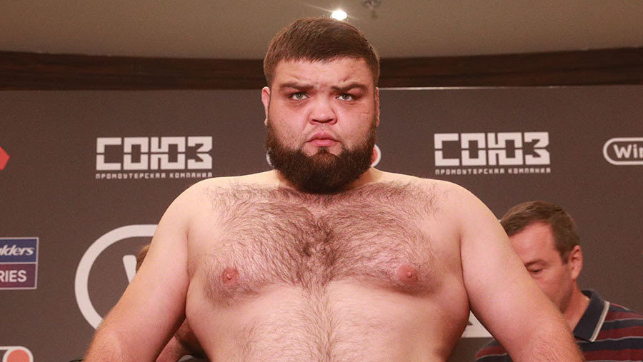 Порно менің ұлымның жыныс мүшесін көрді Равшан Курковтың интимдік суреттері