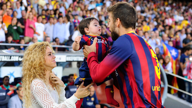 Шакира и Жерар Пике с сыном Миланом. Фото Getty Images