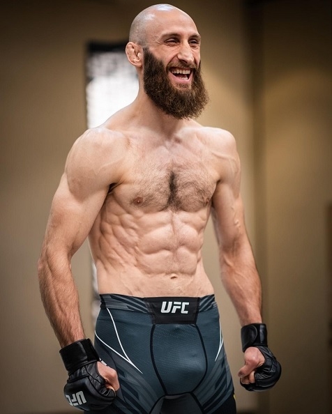 Гурам Кутателадзе на фотосете UFC. Фото Личные соцсети бойца Гурам Кутателадзе на фотосете UFC. Фото Личные соцсети бойца