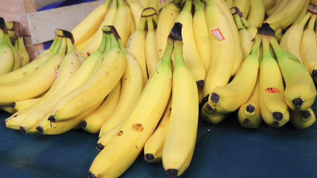 Кефир с бананом, чем полезен этот простой рецепт