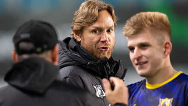 Валерий Карпин.