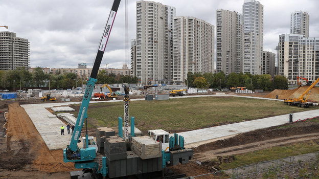 Торпедо": стройка стадиона, первая свая, как выглядит строительное поле арены на