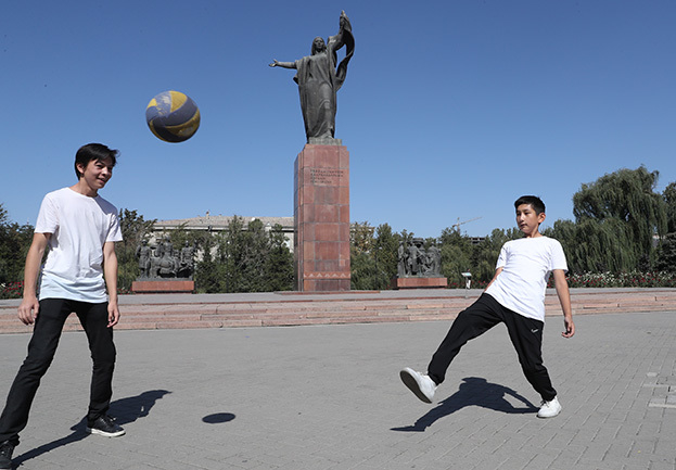 Бишкек. Виды города. Фото Александр Федоров, "СЭ"
