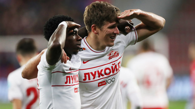 Квинси Промес и Александр Соболев. Фото Александр Федоров, "СЭ"