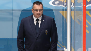 Назаров был обречен. Самый яркий и скандальный тренер КХЛ снова без работы