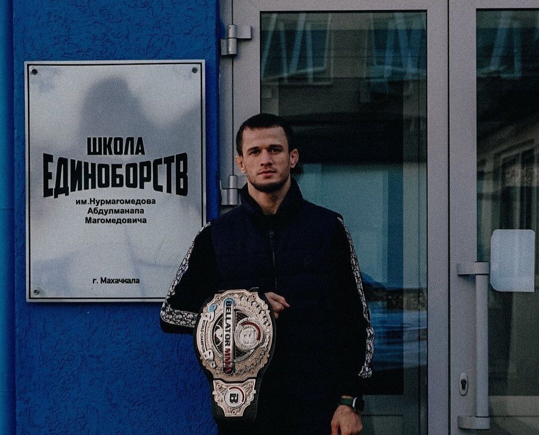 Усман Нурмагомедов: интервью бойца ММА — об Оливейре, чемпионском поясе  Bellator, Хабибе. Спорт-Экспресс