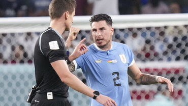 Стало известно, как футболист Уругвая обозвал сотрудников ФИФА и организаторов ЧМ-2022 после вылета с турнира