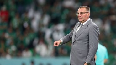 Польский футбольный союз не стал автоматически продлевать контракт с главным тренером сборной. Михневич еще может остаться на своем посту