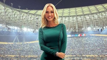 Лопырева показала свой образ с финала ЧМ-2022 в обтягивающем платье