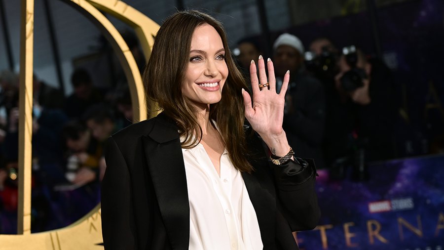 Анджелина Джоли - биография, личная жизнь, фото и видео, рост и вес, новости | ecomamochka.ru