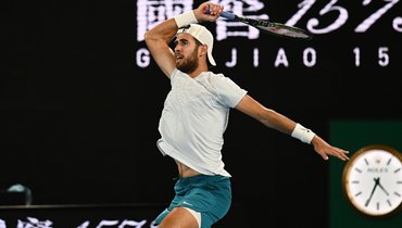 Хачанов выиграл тай-брейк третьего сета у Циципаса в полуфинале Australian Open
