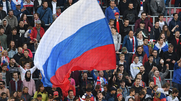 Флаг сборной России на трибуне. Фото Дарья Исаева, "СЭ"