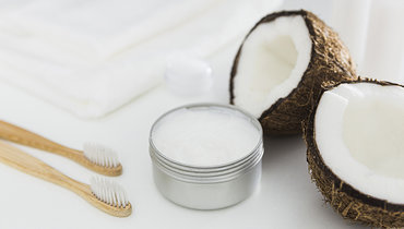 Почему нужно чистить зубы кокосовым маслом? Мнение стоматолога