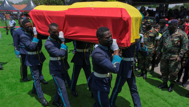 В Гане похоронили бывшего футболиста «Челси» Атсу, который погиб после землетрясения в Турции