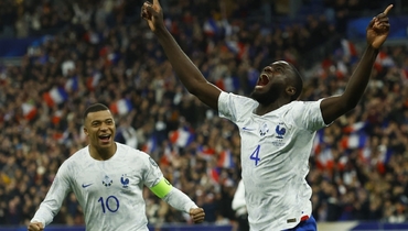 Франция забила три безответных гола в ворота сборной Нидерландов к 21-й минуте