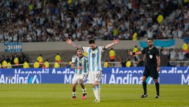 Месси забил 100-й гол за сборную Аргентины