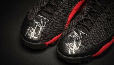 Кроссовки Майкла Джордана продали на аукционе за рекордную сумму