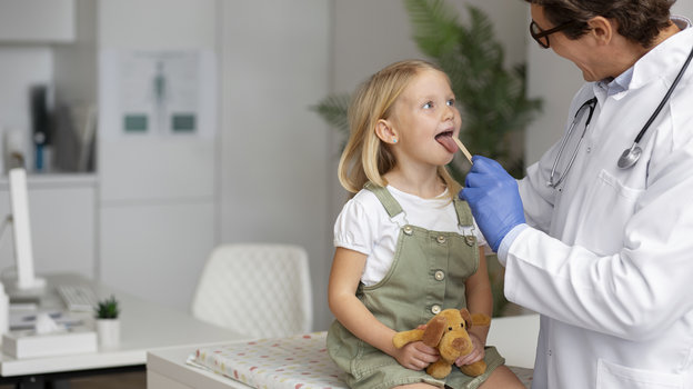 Почему педиатр – самый важный врач для ребенка