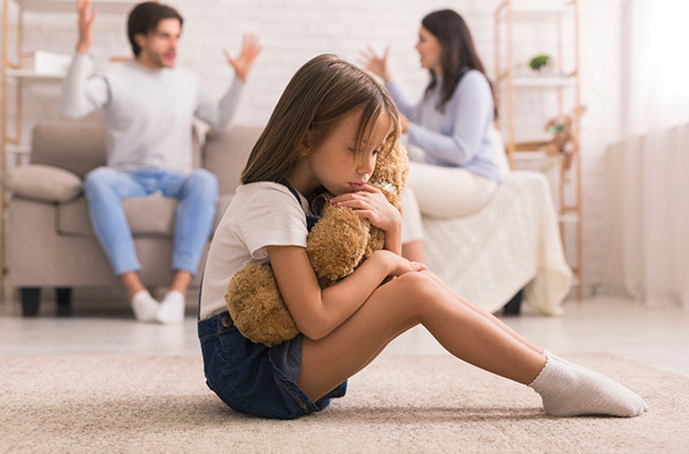 Известный психолог рассказал, почему нельзя ругаться при детях: это важно знать родителям