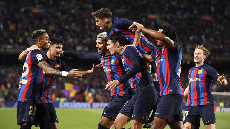 Футбол: Барселона стала чемпионом Испании в 27 раз в истории — как команда Хави победила без Месси. Спорт-Экспресс