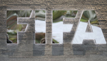 ФИФА продлила разрешение иностранцам приостанавливать контракты с клубами из России