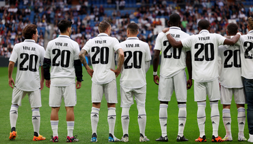 Игроки и болельщики «Реала» поддержали Винисиуса перед игрой с «Райо»