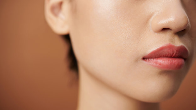 Как уменьшить поры на лице (сузить расширенные поры на носу и щеках)
