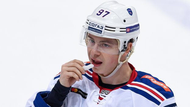 Хоккеист Никита Гусев