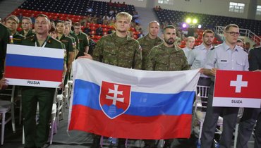 Участники чемпионата мира среди военнослужащих CISM из России, Словакии и Швейцарии